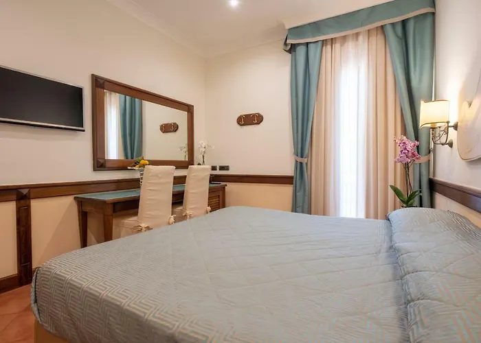 Michelangelo 4* سورينتو