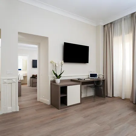 Michelangelo Hotel 4*