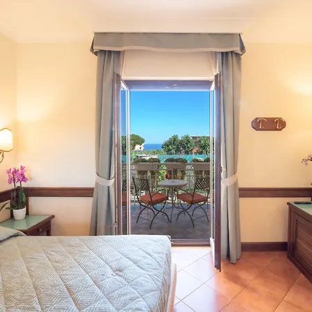 Michelangelo Hotel 4*