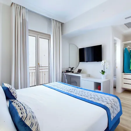 Michelangelo Hotel 4*