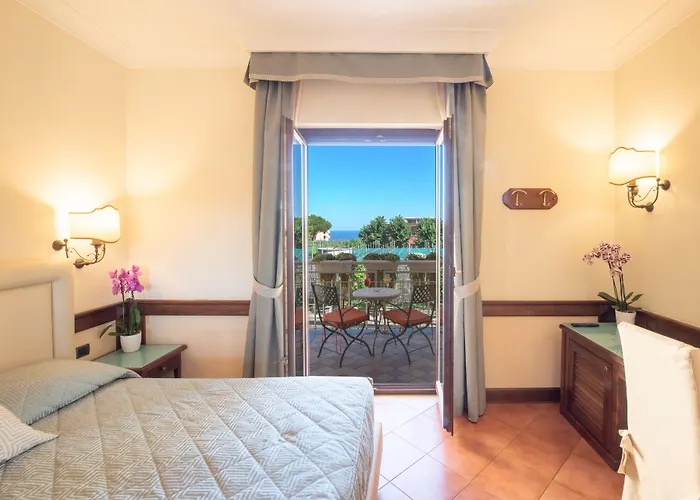 Michelangelo Hotel 4*